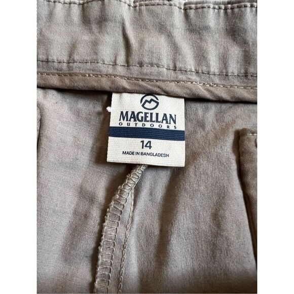 Magellan flat front shorts size S - Picture 6 of 6